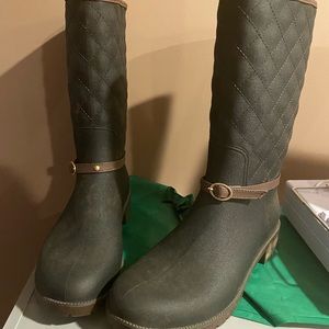 Brand new rain boots